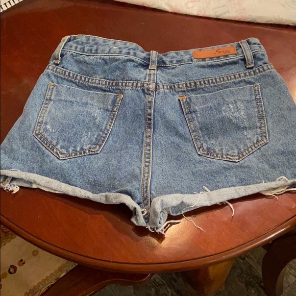 High rise shorts - Picture 2 of 3